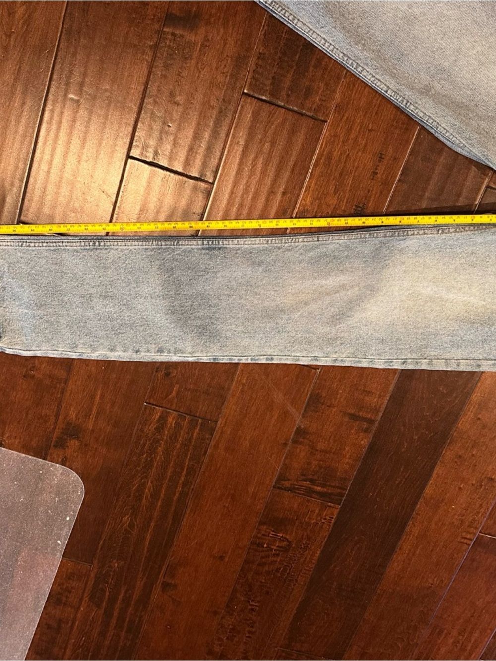 Brandy Melville Classic 90s low waisted Straight rise Jeans Size M NWT - Picture 8 of 8
